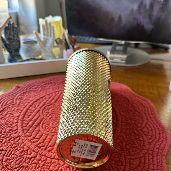 NWT Starbuck Studded Gold Cup - Picture 4 of 4